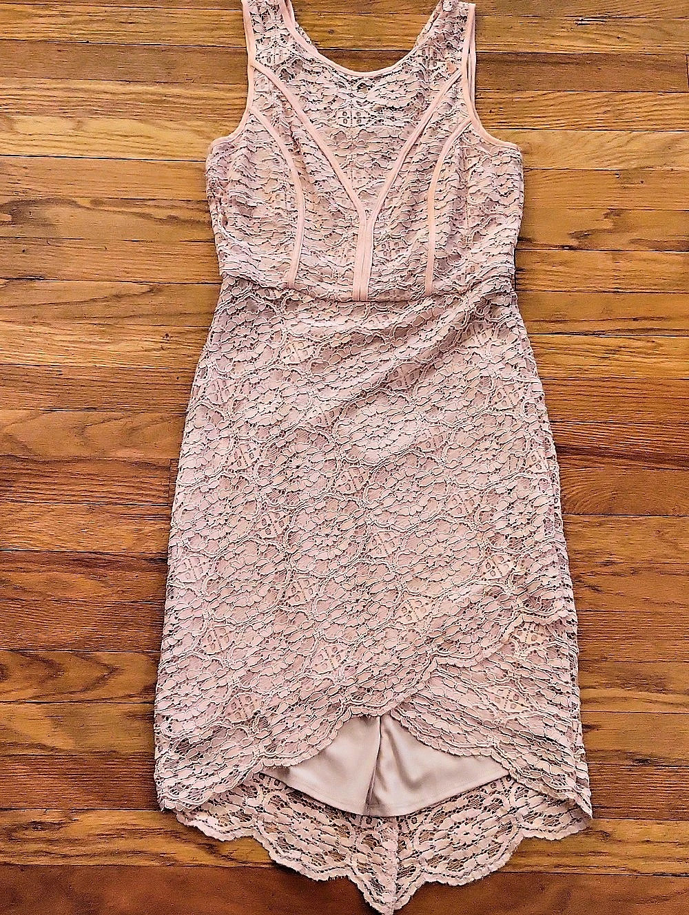 AUW Lace Mini Dress in Rose(pink) Size 10 Like New